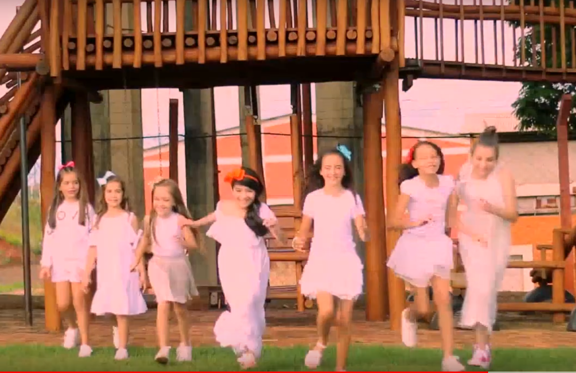 A Montanha - Grupo Algodão Doce - Andirá - PR